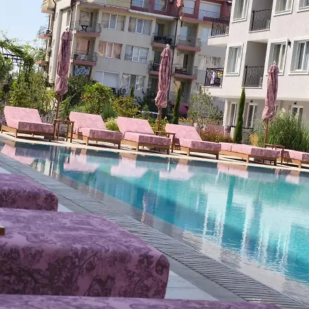 Appartamento J'adore Secret Garden, Deluxe Sunny Beach