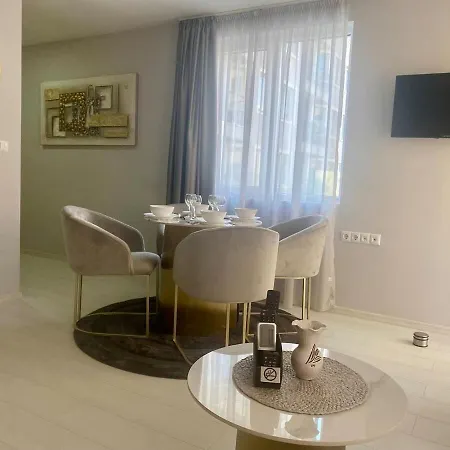 J'adore Secret Garden, Deluxe * ساني بيتش